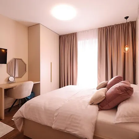 D-palace-adriatic * Donji Zemunik